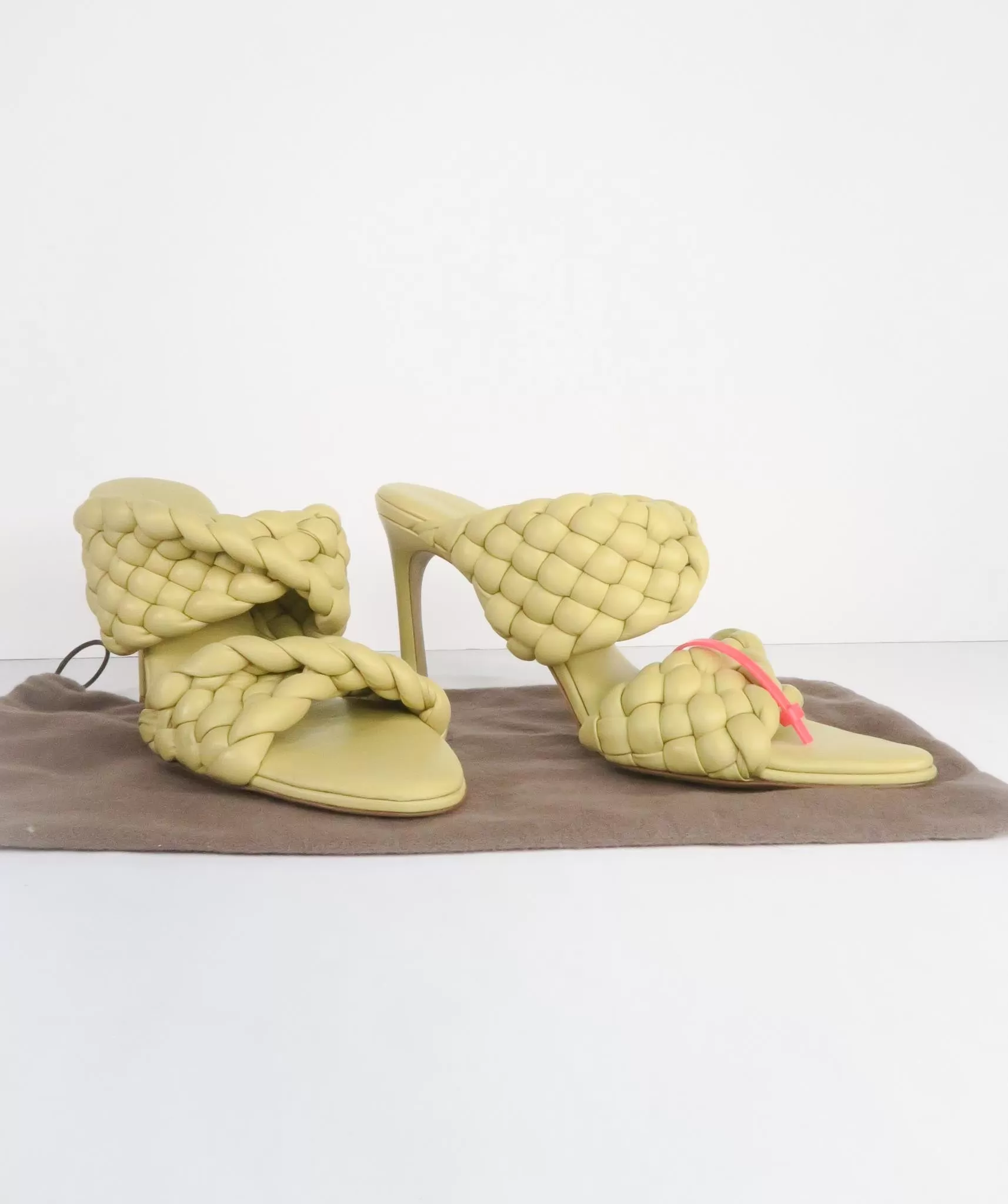 BOTTEGA VENETA Sand/Yellow Intrecciato quilted leather mules EU 38 UK 5